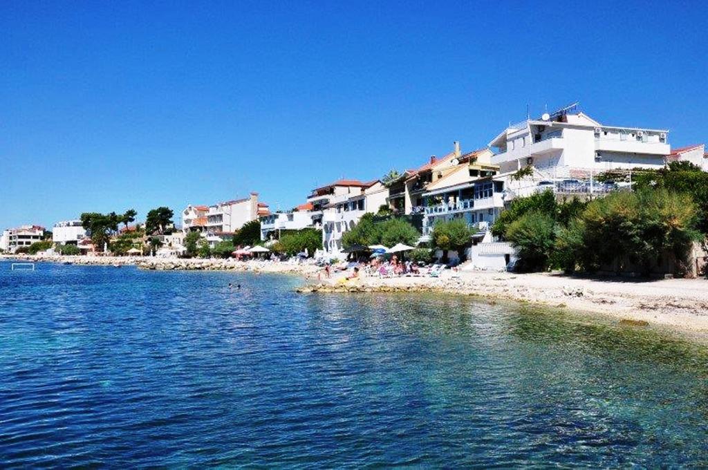 Apartments Zanic On The Beach Podstrana Exterior photo